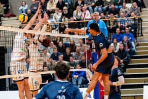 Lycurgus-Orion halve finale beker